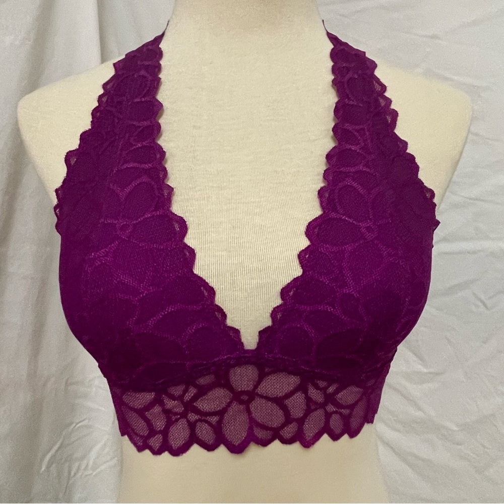 SOLD Victoria’s Secret PINK Lace Bralette (XS)